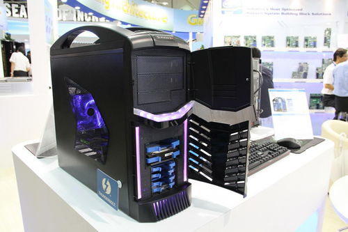 坦克咆哮于桌面 計算機(jī)機(jī)箱造型的奇趣進(jìn)化史